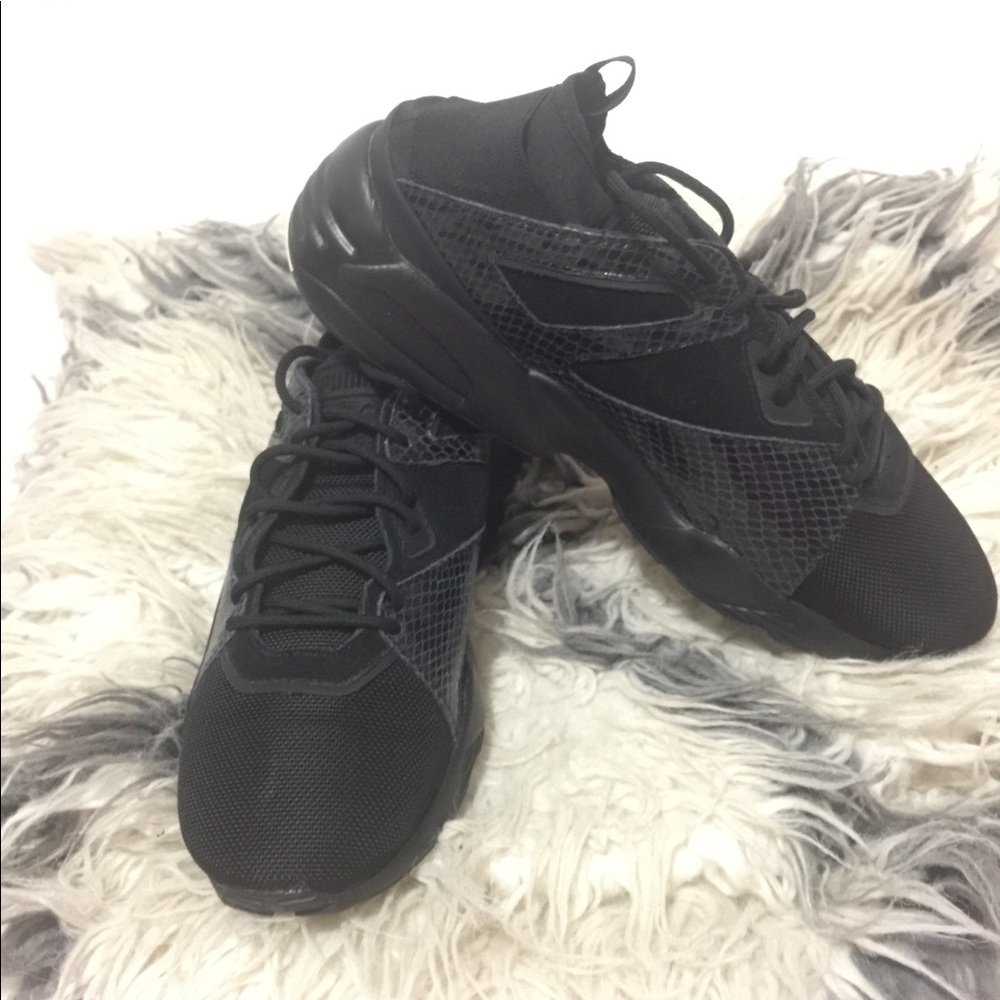 Puma Men Athletic shoes